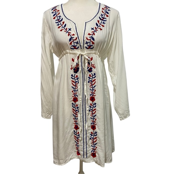 COVER-UP Swimwear Beach Dress Size Medium White Red Blue Embroidery V-Neck - Picture 1 of 16